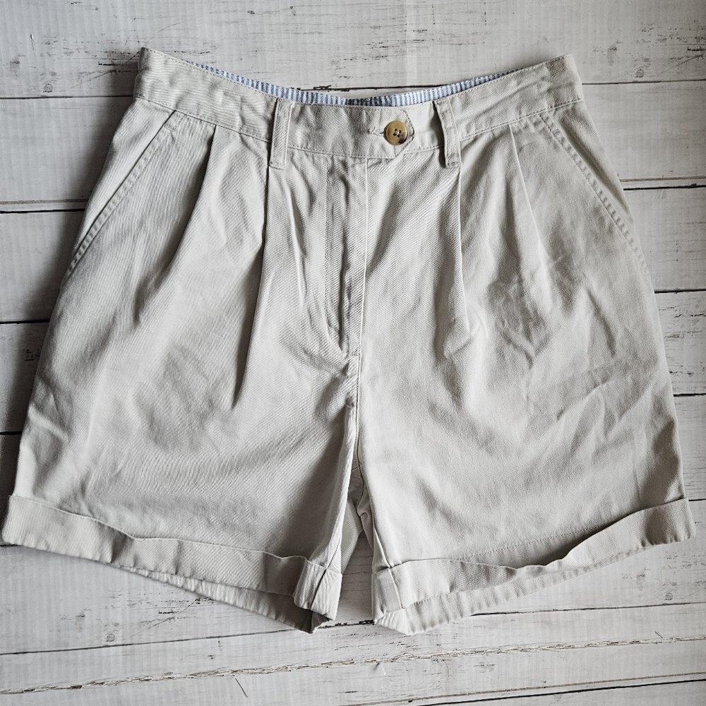 Vintage Tommy Hilfiger Pleated Chino Shorts Size 6